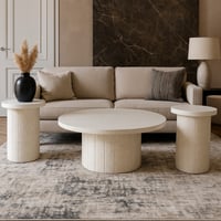 طقم طاولات بتصميم عصري وفاخر، مصنوع من خامة فخمة ب...