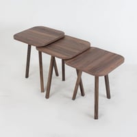 طقم طاولات خدمة خشب مربعة