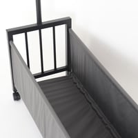 منظم مع علاقات بلون أسود