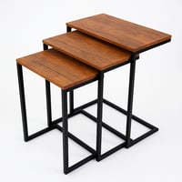 طقم 3 طاولات خدمة قواعد حديد - سطح خشب فاتح