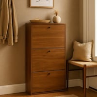 خزانة أحذية أنيقة بلون خشبي، بثلاثة أدراج عملية لت...