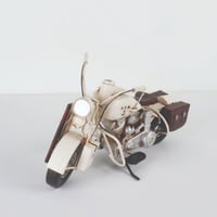 تحفة دباب حديدية