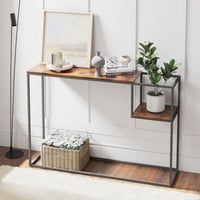 كونسول خشب مع تصميم عصري