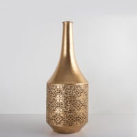 فازه حديد ذهبي محفر وسط