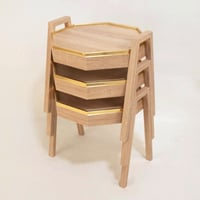 طقم طاولات خدمة خشبية - لون بيج - حواف ذهبي