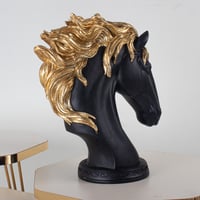 مجسم راس حصان اسود