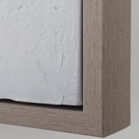 لوحة حائط يدوي - لون رمادي - برواز خشبي