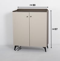 خزانة بتصميم عصري بلون بيج مع حواف خشبية داكنة، وأ...