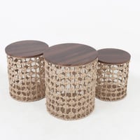 طقم طاولات بأسطح خشبي