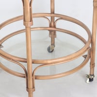 عربة تقديم حديد على شكل خشب (دورين)