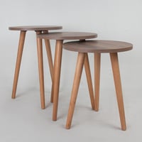 طقم طاولات خدمة دائرية خشبي