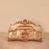 علبه مناديل كلاسيكيه بتصميم ايطالي (الوزن 2.2 كيلو...