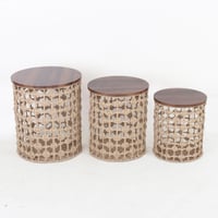 طقم طاولات بأسطح خشبي