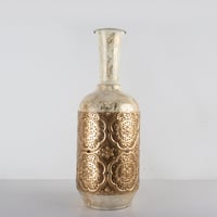 فازه حديد ذهبي مع بيج وسط