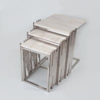 طاولات خدمة 3 قطع استيل فضي اللون بسطح رخام