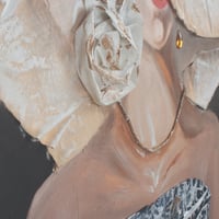 لوحة حائط عصرية كانفس برسم بارز 80سم في80 سم مزودة...