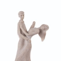 مجسم الرقص الرومانسي