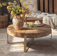 طاولة خشب ارضية بقواعد معدن ذهبي