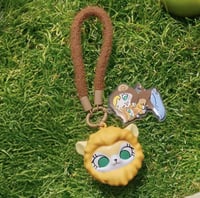 Baby Molly & Baby Tabby /ميداليه-شكوشي