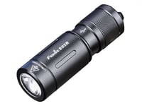 كشاف فينكس E02R القابل لإعادة الشحن