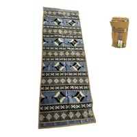 مدة 2متر*70سم نقش ملكي ازرق