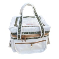 شنطة عزبة لون ابيض هندي حجم صغير