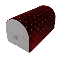 مركا البراري مع فرشة لون احمر منقط