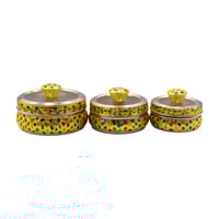 طقم مطبقيات تمر مطرز بغطاء شفاف 3قطعة