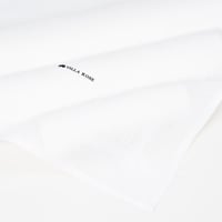 شماغ فيلا روز أبيض كلاسيك انجليزي اصدار 2025