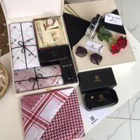 بوكس الهدايا الرجالي الملكي – ساعة، عطر، قلم، شماغ...