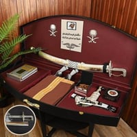 بوكس الفخامه للهداء ملكي فاخر سيف مع مشلح مع اكسسو...