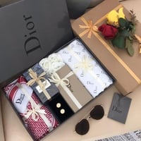 بوكس ملكي من ديور Dior