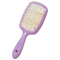 مشط لتقليل تساقط الشعر