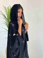 بشت الورود الصغيرة