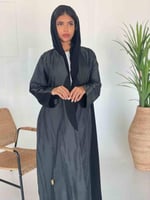 عبايه فخمه بالجاكار اسود