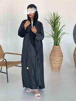 عبايه فخمه بالجاكار اسود