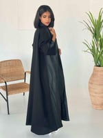 عبايه فخمه بالجاكار اسود