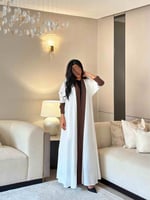 عباية شموخ البيضاء