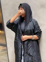 عباية ساكورا السوداء