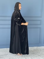 عبايه قطيفه بكسرات