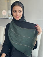 طرحه خضراء بنوعين من القماش