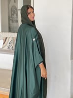 عباية بشت خضراء