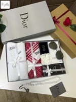 طقم العيد من ديور المميز