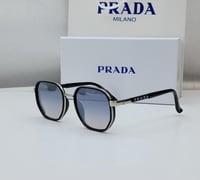 نظارة ماركة برادا