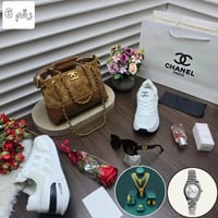 طقم نسائي ماركة شانيل كامل نفس الصورة