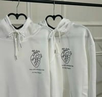 بلوفرات كابلز تطريز القلب والاسم