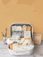 شنطة ملابس المواليد ليدي