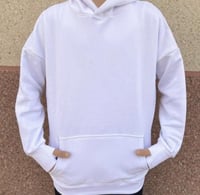 بلوفر ابيض اوفر سايز حسب الطلب