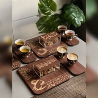 عرض 6 صواني السعادة + 3 قواعد أكواب