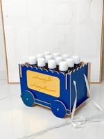 عربة العيد بالأسم بتعبئة 12 بخاخ ثلج